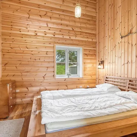 Lillebror - 900m From The Sea By Interhome *