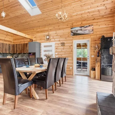 Lillebror - 900m From The Sea By Interhome